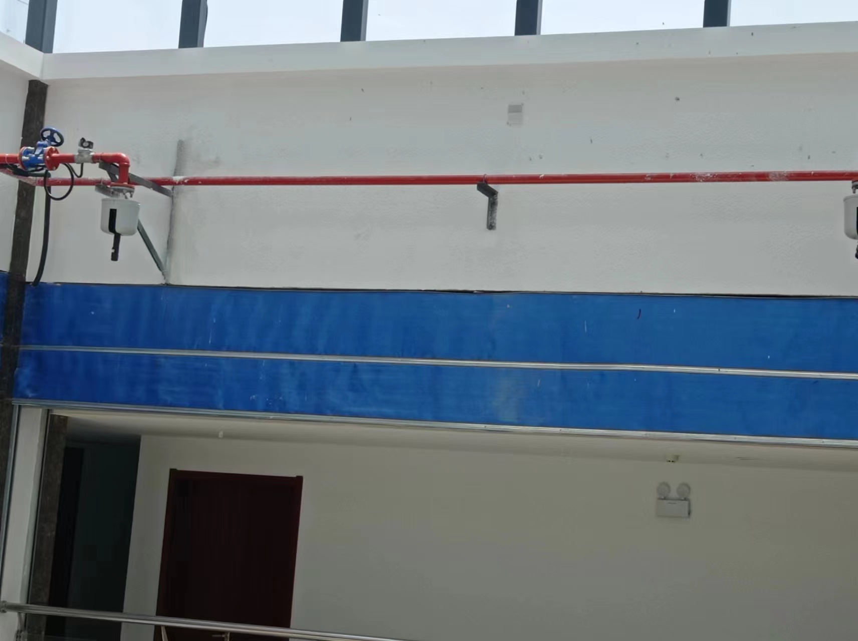 聯縱消防水炮 聯縱消防水炮